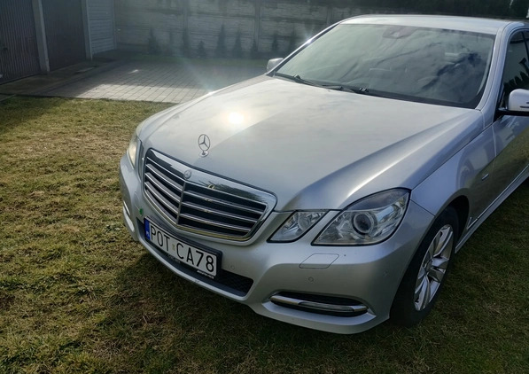 Mercedes-Benz Klasa E cena 45300 przebieg: 208000, rok produkcji 2010 z Węgliniec małe 407